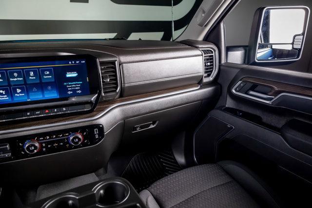 used 2025 Chevrolet Silverado 3500 car