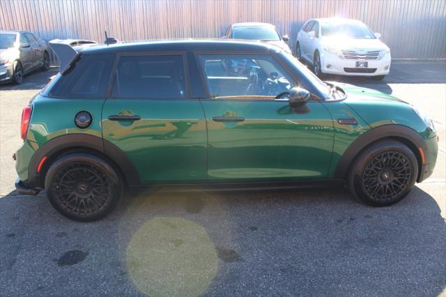 used 2020 MINI Hardtop car, priced at $17,990