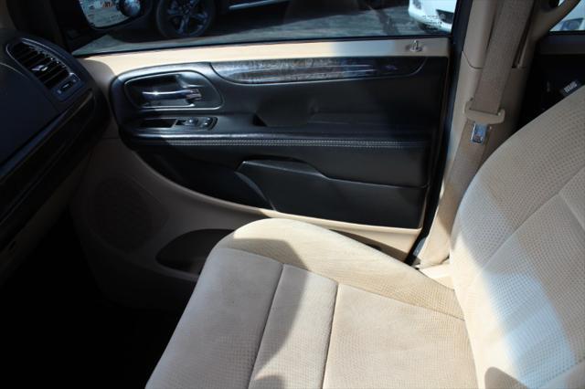 used 2014 Dodge Grand Caravan car, priced at $3,490