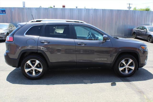 used 2020 Jeep Cherokee car, priced at $18,990