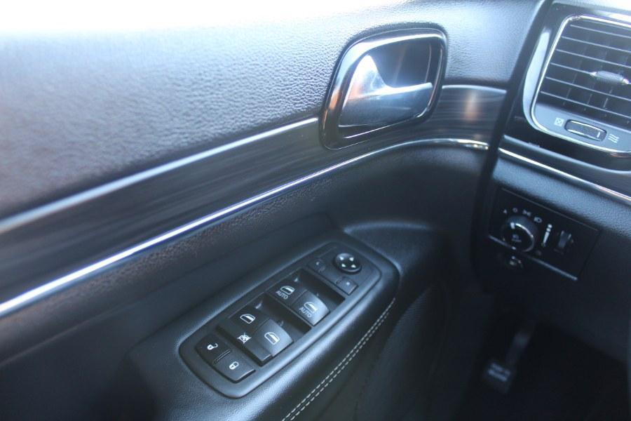 used 2021 Jeep Grand Cherokee car, priced at $27,990