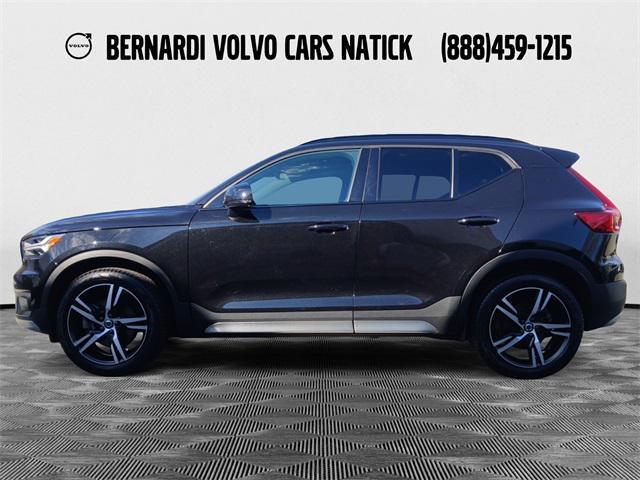 used 2020 Volvo XC40 car, priced at $26,275