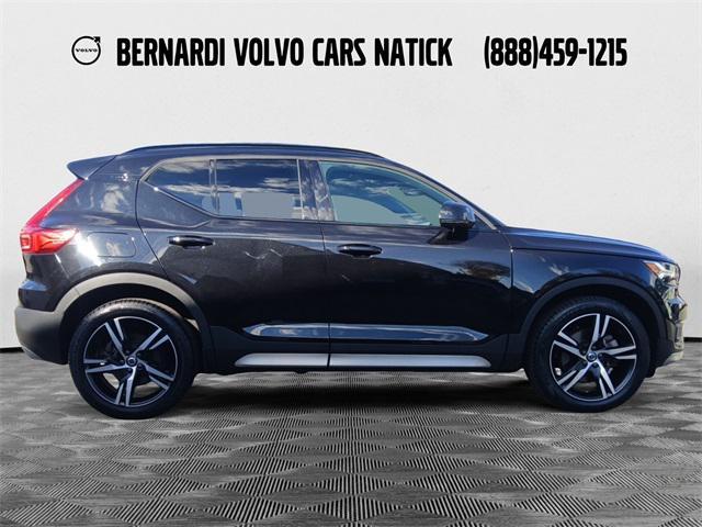 used 2020 Volvo XC40 car, priced at $26,275