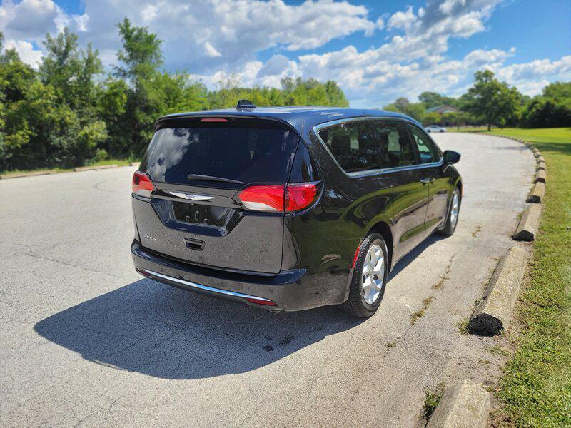 used 2020 Chrysler Pacifica car, priced at $9,995
