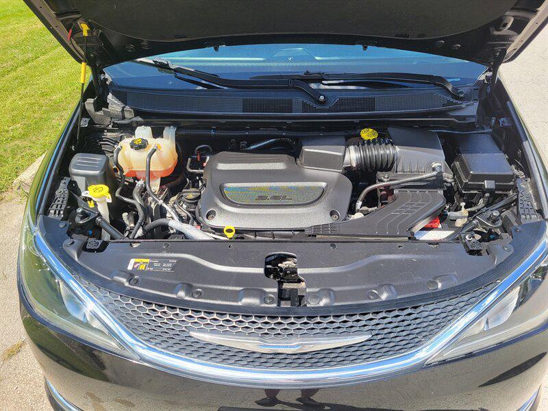 used 2020 Chrysler Pacifica car, priced at $9,995
