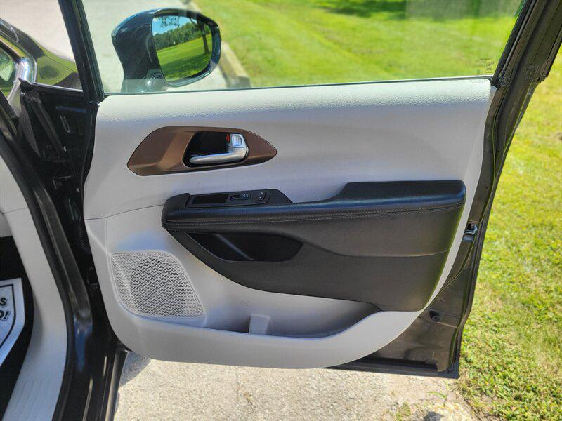 used 2020 Chrysler Pacifica car, priced at $9,995