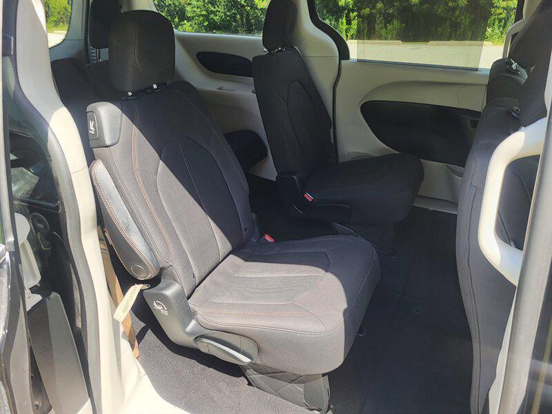 used 2020 Chrysler Pacifica car, priced at $9,995