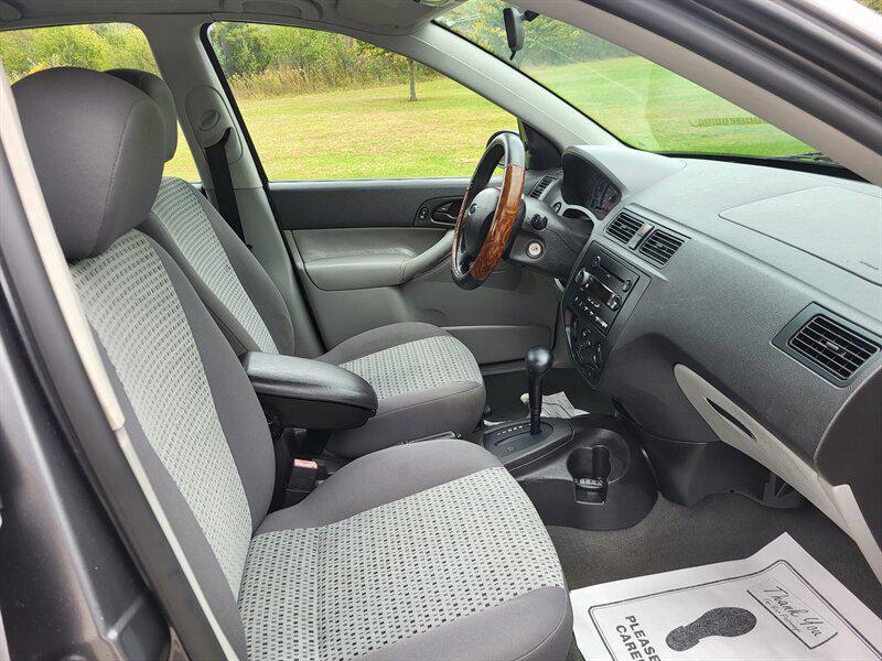 used 2007 Ford Focus car, priced at $3,995