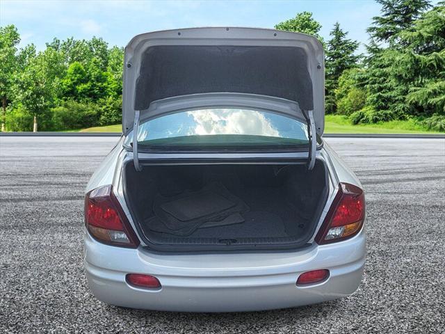 used 2001 Oldsmobile Aurora car, priced at $4,995