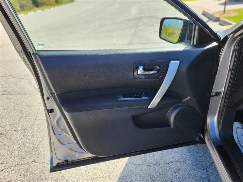 used 2011 Nissan Rogue car, priced at $5,995