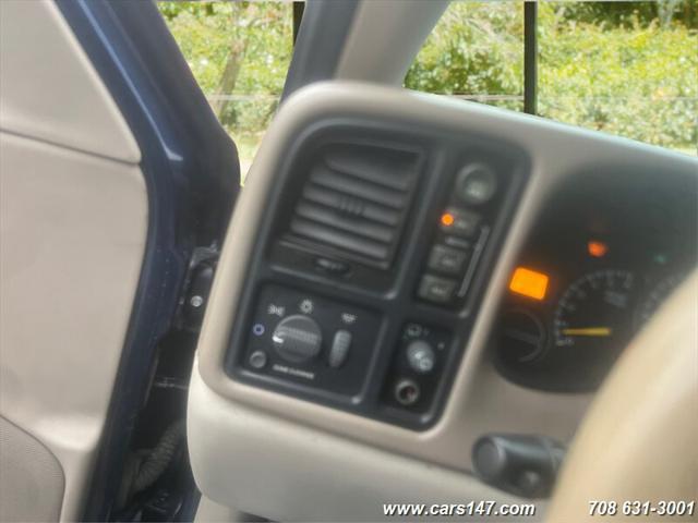 used 2001 Chevrolet Suburban car, priced at $2,995