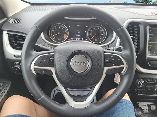 used 2015 Jeep Cherokee car, priced at $11,500