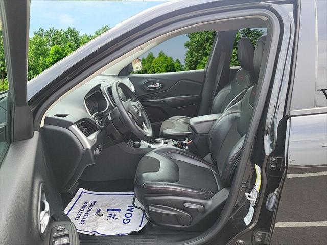 used 2015 Jeep Cherokee car, priced at $11,500