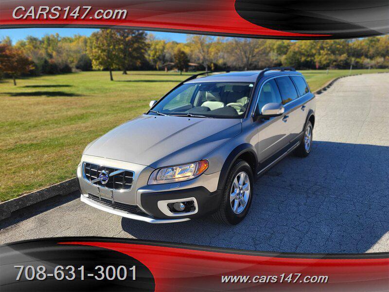 used 2013 Volvo XC70 car, priced at $11,000