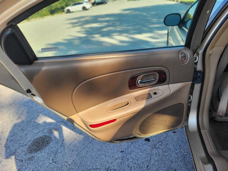 used 2000 Chrysler Concorde car, priced at $3,995