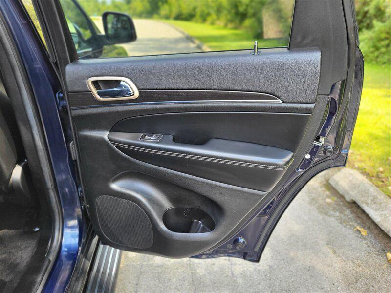 used 2014 Jeep Grand Cherokee car, priced at $13,995