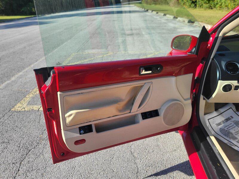 used 2008 Volkswagen New Beetle car, priced at $5,995