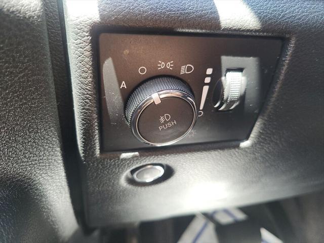 used 2019 Jeep Grand Cherokee car, priced at $17,500