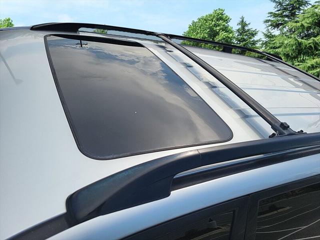 used 2003 Toyota Highlander car, priced at $3,500