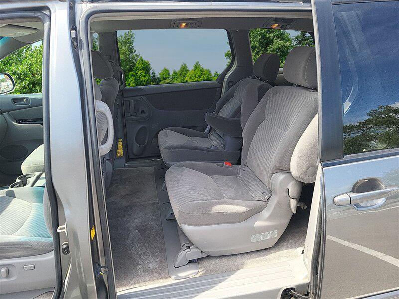 used 2005 Toyota Sienna car, priced at $2,995