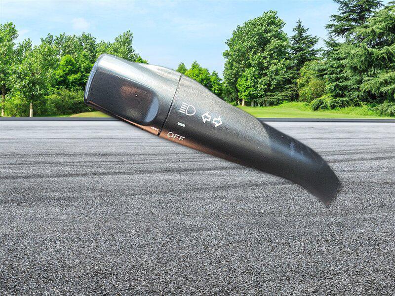 used 2005 Toyota Sienna car, priced at $2,995