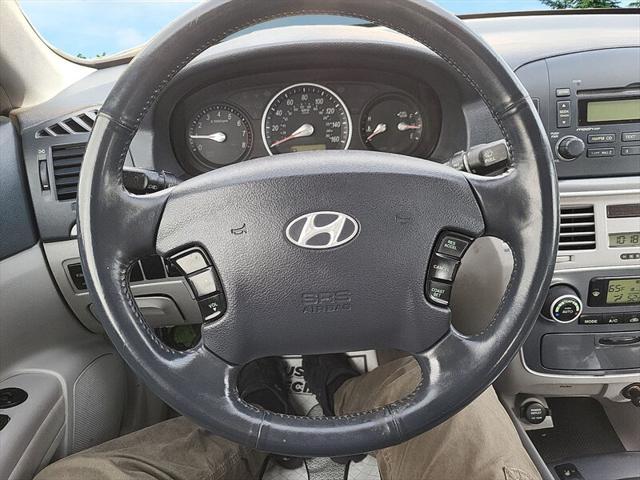 used 2007 Hyundai Sonata car, priced at $2,750
