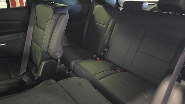 new 2025 Chevrolet Traverse car, priced at $45,625