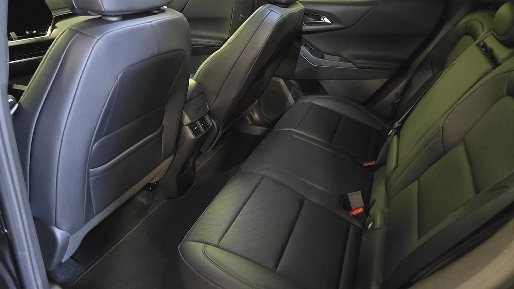 new 2026 Chevrolet Equinox car, priced at $31,045