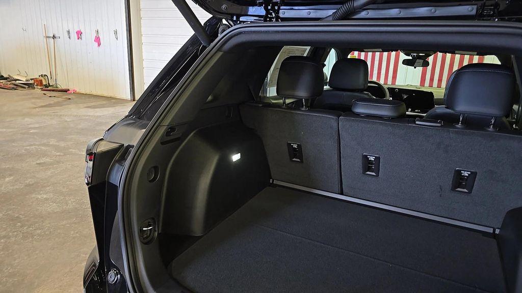 new 2026 Chevrolet Equinox car, priced at $31,045
