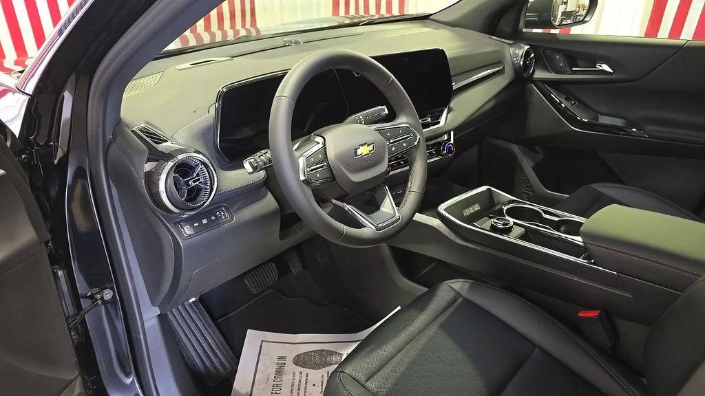new 2026 Chevrolet Equinox car, priced at $31,045