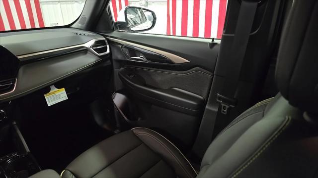 new 2025 Chevrolet TrailBlazer car, priced at $33,820
