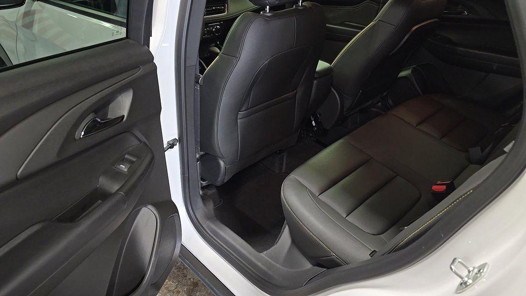 new 2025 Chevrolet TrailBlazer car, priced at $30,820