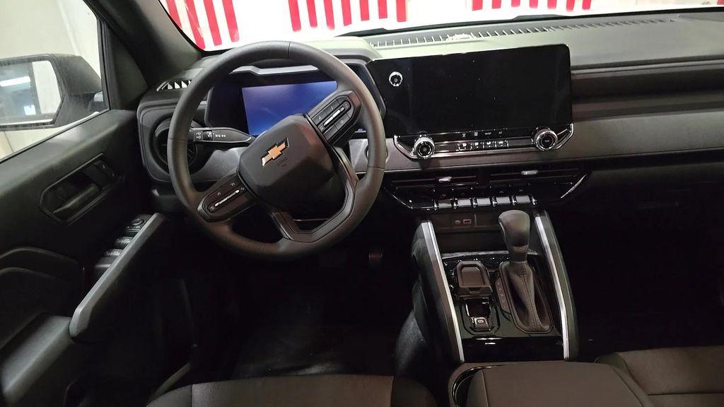 new 2025 Chevrolet Colorado car, priced at $32,190
