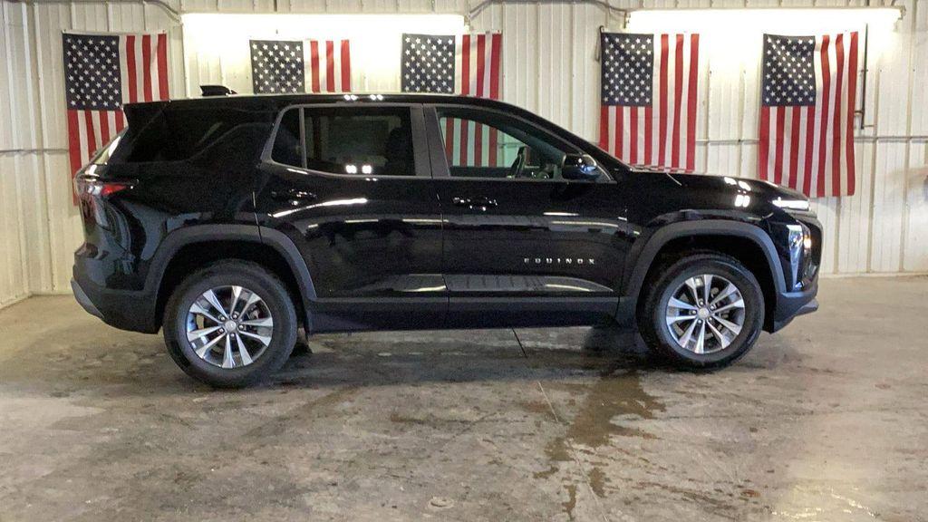 new 2026 Chevrolet Equinox car, priced at $30,640