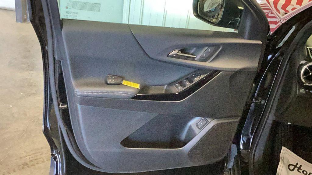 new 2026 Chevrolet Equinox car, priced at $30,640