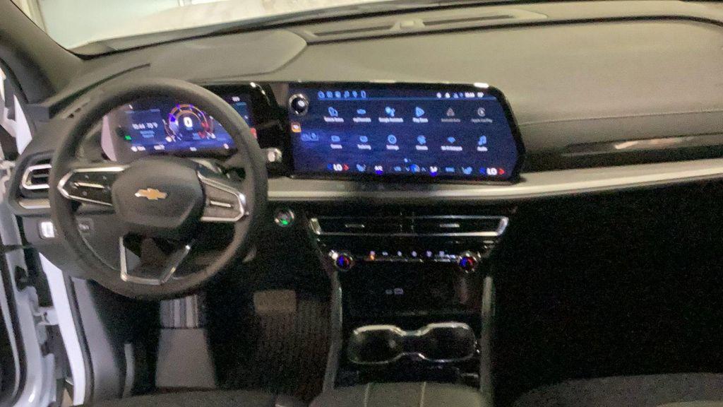 new 2026 Chevrolet Traverse car, priced at $49,310