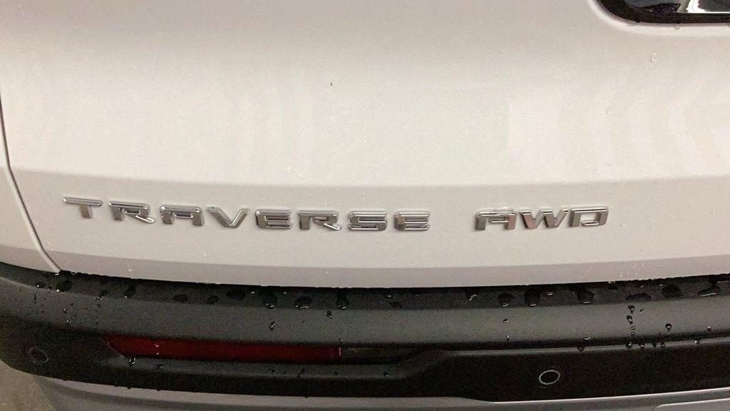 new 2026 Chevrolet Traverse car, priced at $49,310