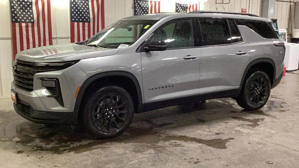 new 2026 Chevrolet Traverse car, priced at $46,630