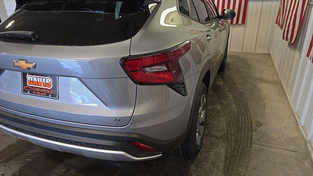 new 2025 Chevrolet Trax car, priced at $23,485
