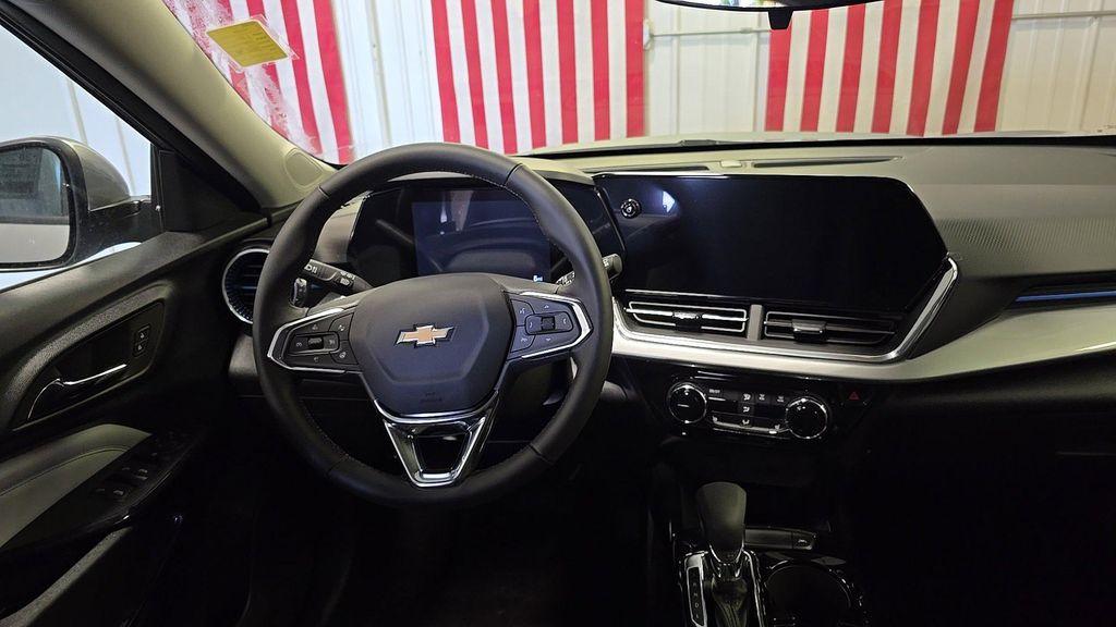 new 2025 Chevrolet Trax car, priced at $23,485