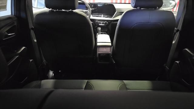 new 2025 Chevrolet Trax car, priced at $22,985