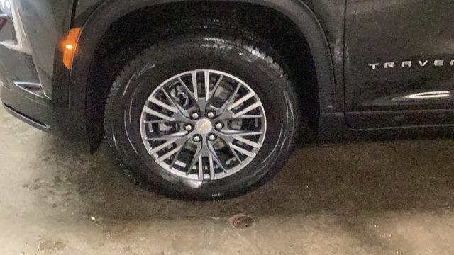 used 2025 Chevrolet Traverse car, priced at $35,945