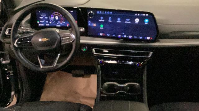 used 2025 Chevrolet Traverse car, priced at $35,945