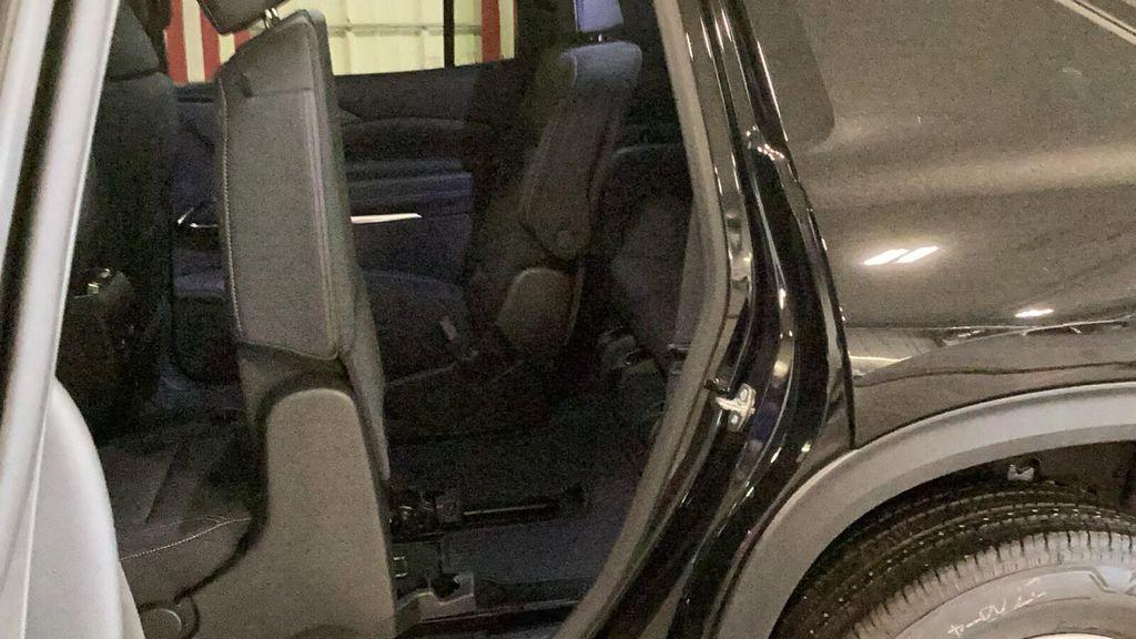 new 2026 Chevrolet Traverse car, priced at $42,120