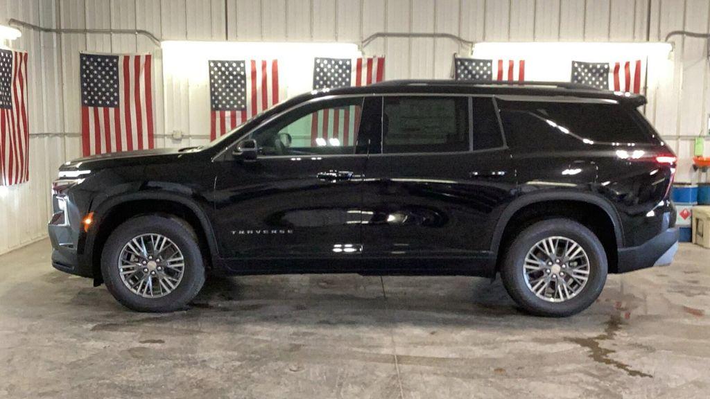 new 2026 Chevrolet Traverse car, priced at $42,120