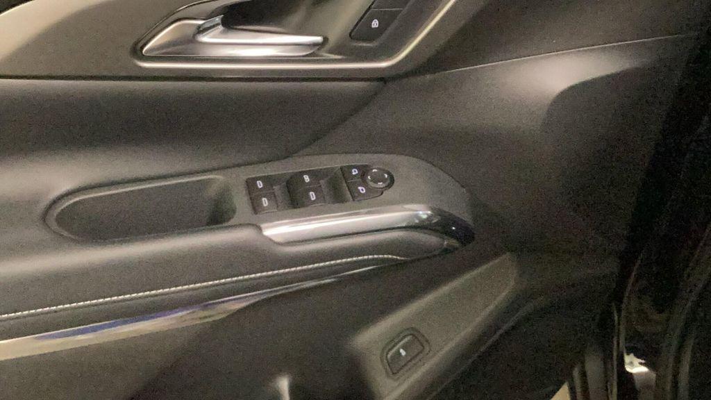 new 2026 Chevrolet Traverse car, priced at $42,120