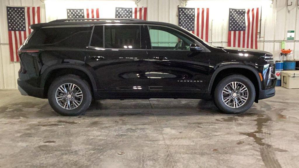 new 2026 Chevrolet Traverse car, priced at $42,120