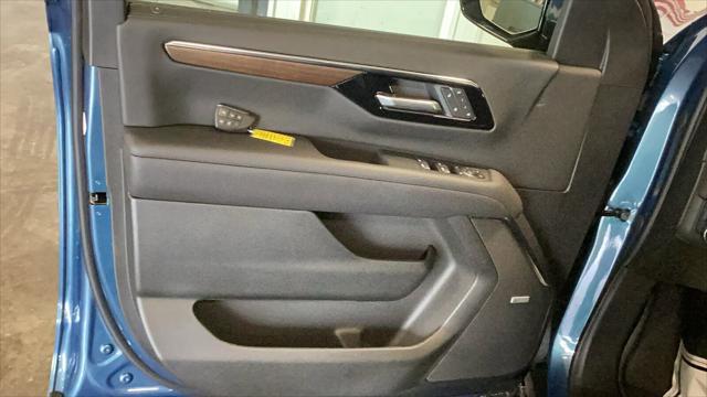 new 2025 Chevrolet Suburban car, priced at $88,480
