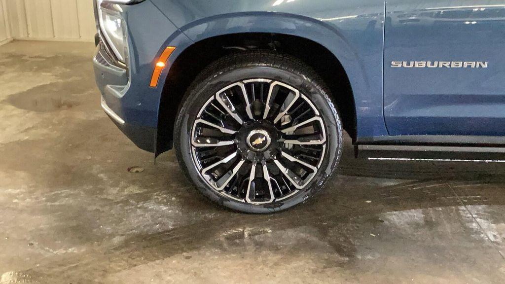 new 2025 Chevrolet Suburban car, priced at $86,980