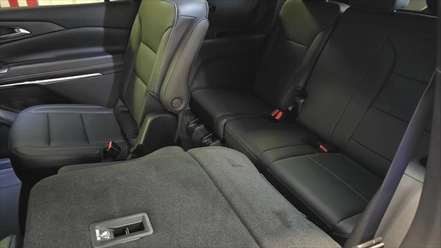 new 2025 Chevrolet Traverse car, priced at $46,405
